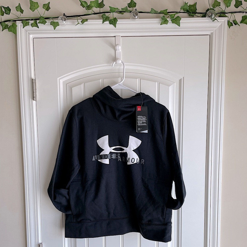 Under armour sweatshirt